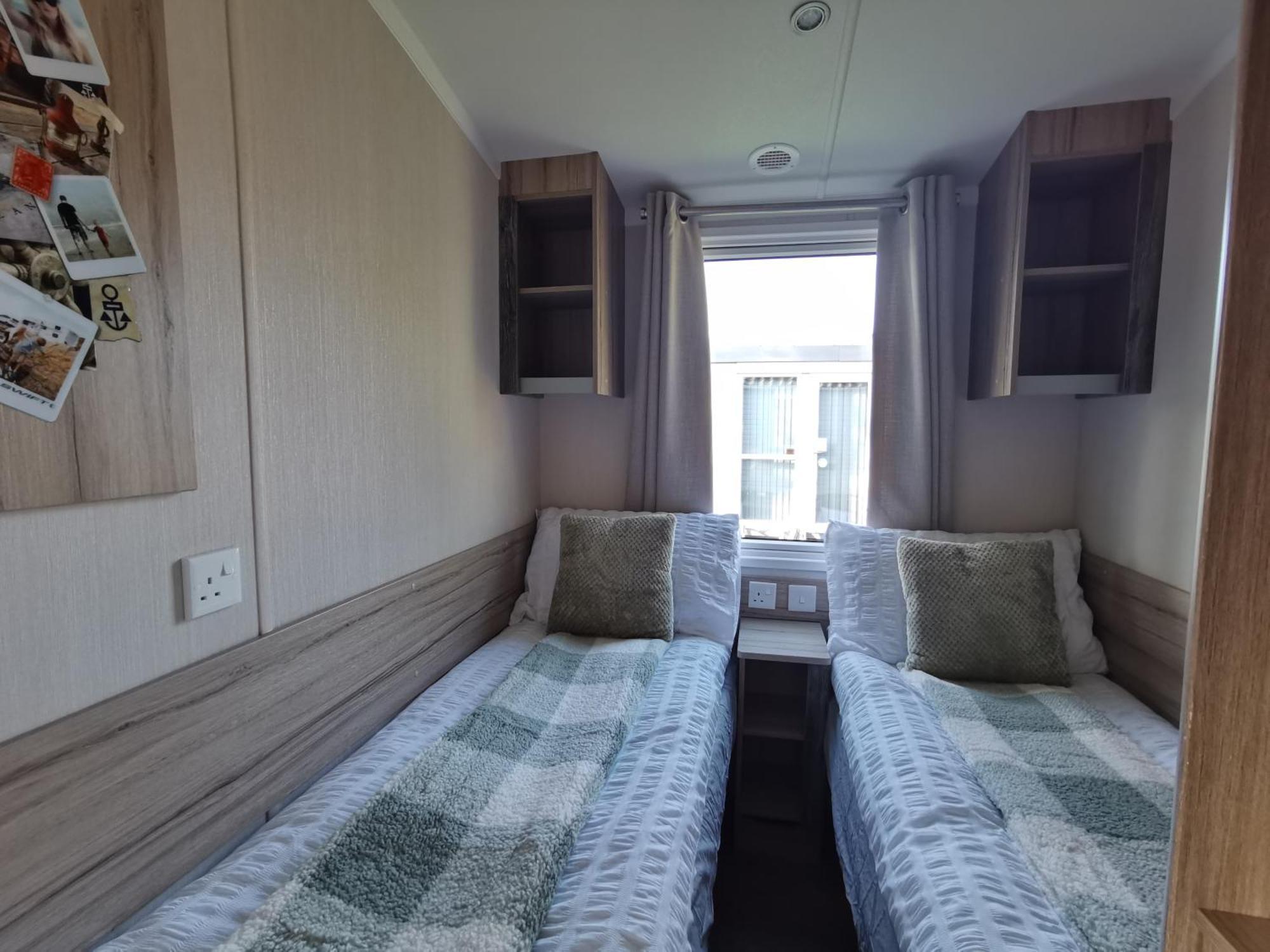 Golden Sands Beach Activities Sea Holiday Relax Mablethorpe Bagian luar foto